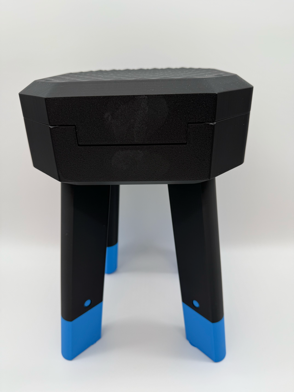 Folding Stool with Storage Space – Innovative Design with Handle and Click Closure
